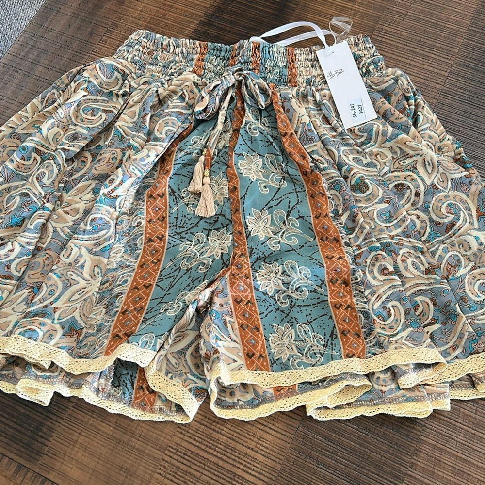 Cute shorts - brand new